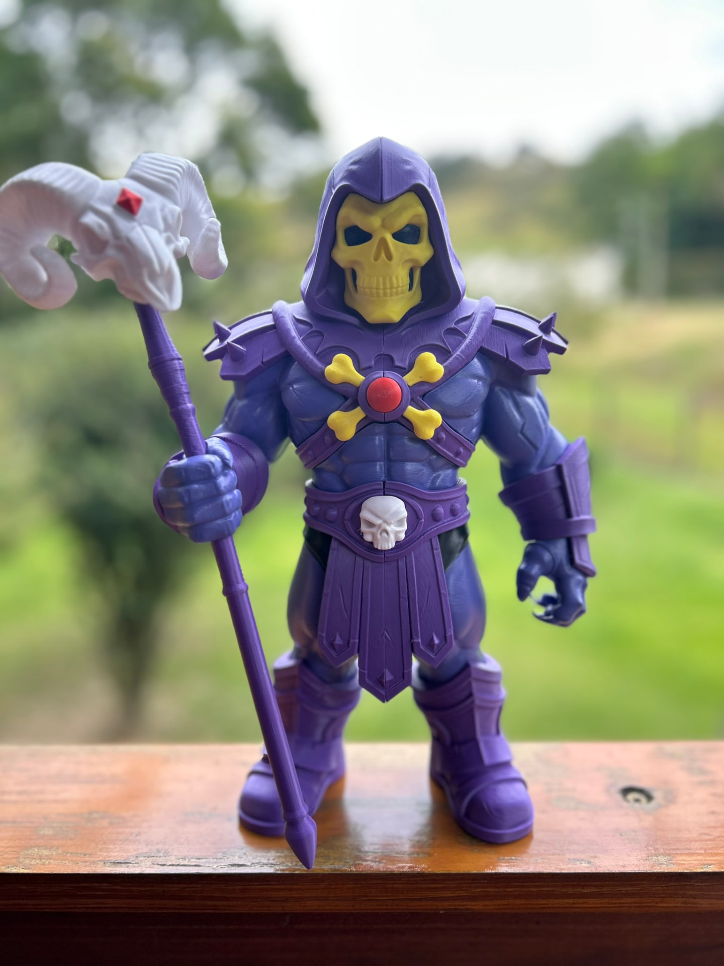 Action figure colecionável FanAction com detalhes em alta resolução